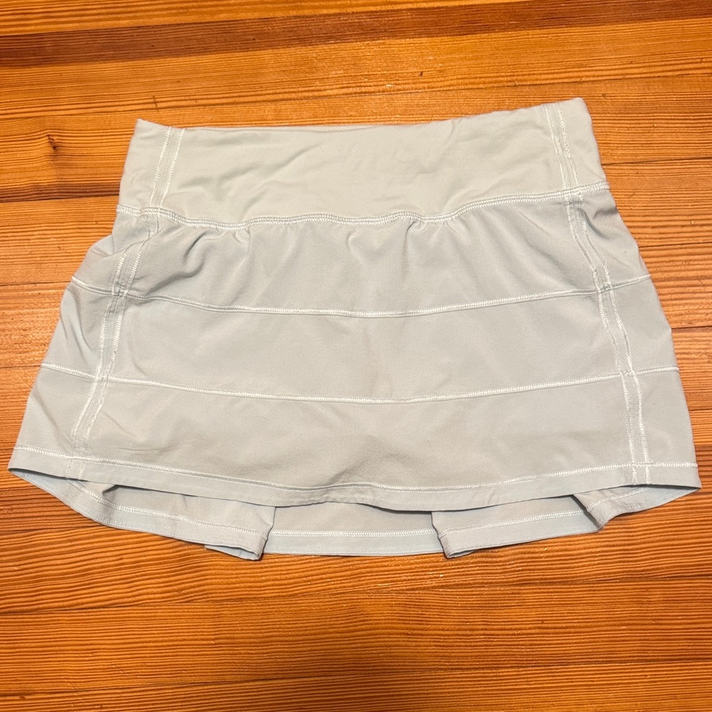 Lululemon Women's Light blue Skirt